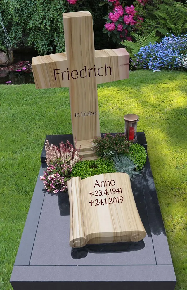Sandsteinkreuz-Denkmal