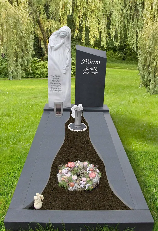 Weiß-Schwarzes Denkmal tiefergelegt.